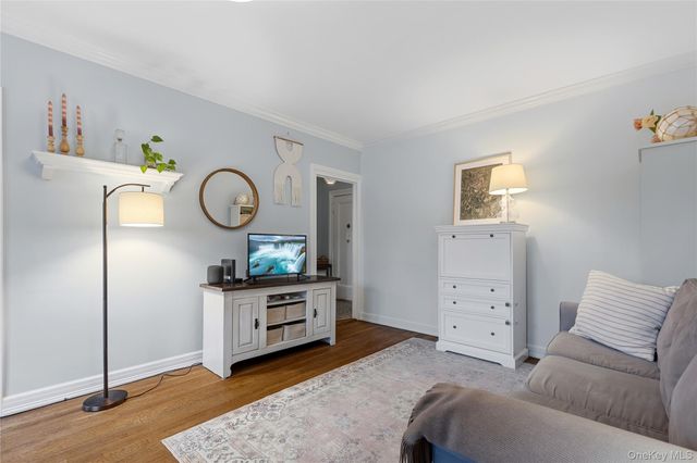 2 Lockwood Avenue 2F, Bronxville, NY 10708
