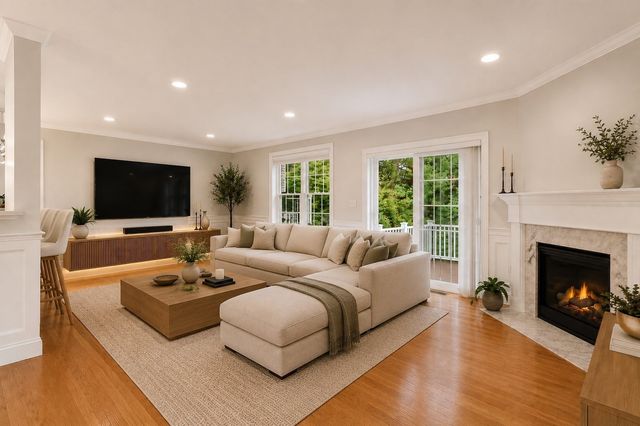 37 Jefferson Dr 1, Lexington, MA 02420