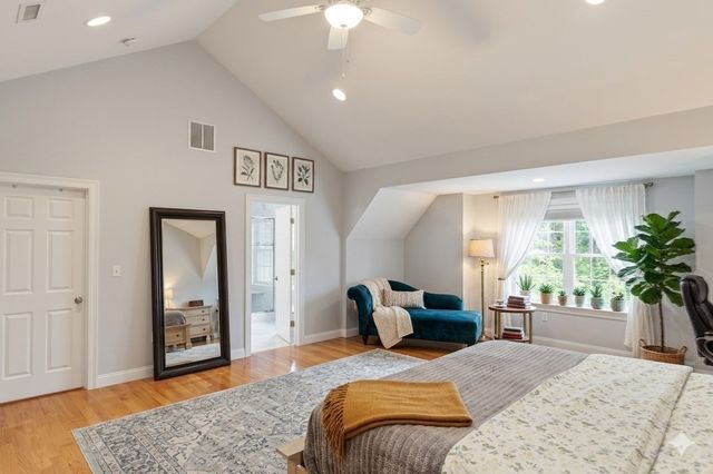 37 Jefferson Dr 1, Lexington, MA 02420