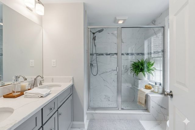 37 Jefferson Dr 1, Lexington, MA 02420
