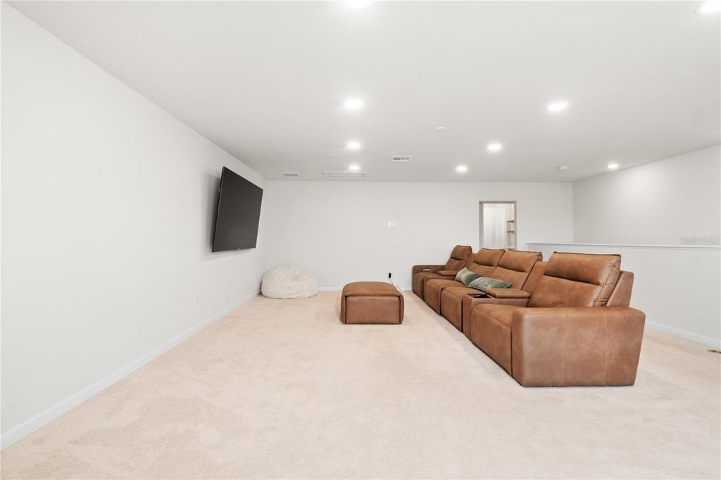 Image 24 of property listing at 12457 GOLDEN SAGE DRIVE, Sarasota, FL 34238