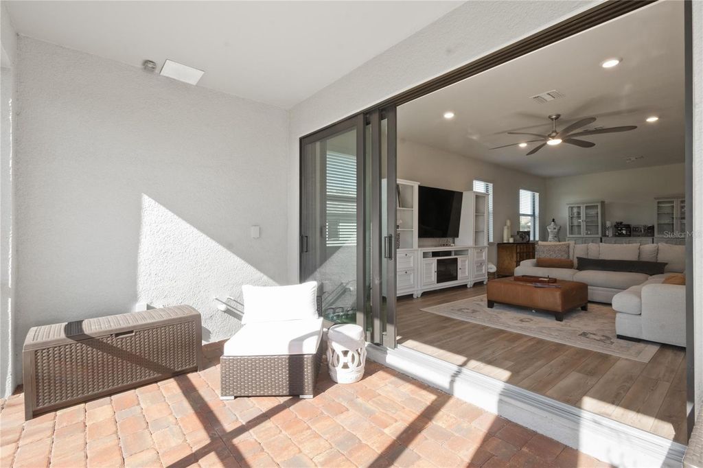 Image 26 of property listing at 12457 GOLDEN SAGE DRIVE, Sarasota, FL 34238