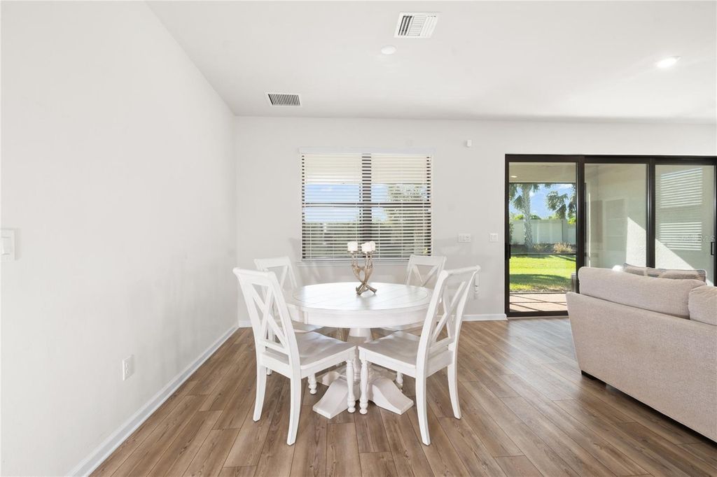 Image 7 of property listing at 12457 GOLDEN SAGE DRIVE, Sarasota, FL 34238