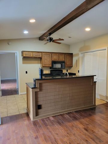 905 Patio Dr, Nashville, TN 37214