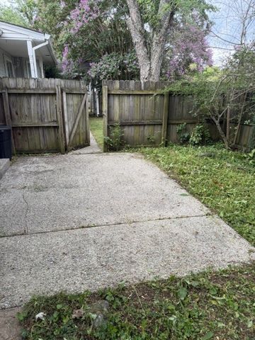 905 Patio Dr, Nashville, TN 37214