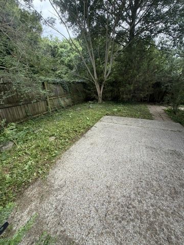 905 Patio Dr, Nashville, TN 37214