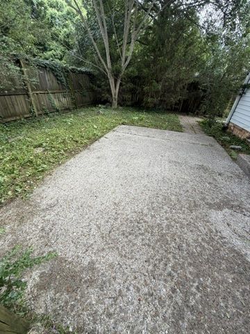 905 Patio Dr, Nashville, TN 37214