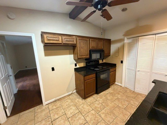 905 Patio Dr, Nashville, TN 37214