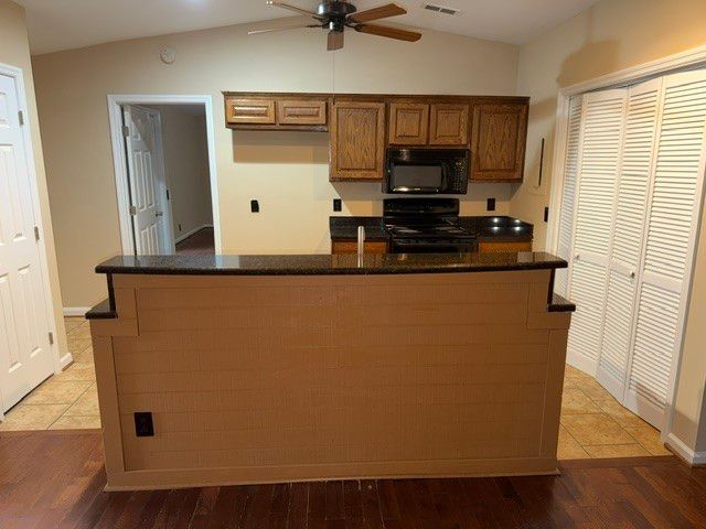 905 Patio Dr, Nashville, TN 37214