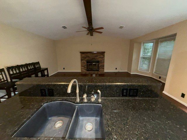 905 Patio Dr, Nashville, TN 37214