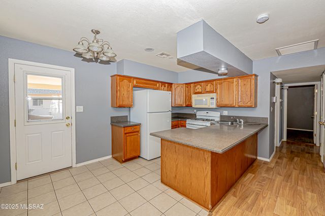 2030 N Calle Montecito, Safford, AZ 85546