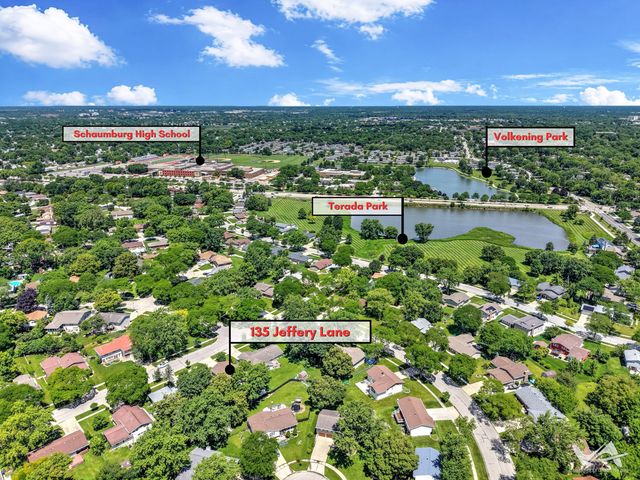 135 Jeffery Lane, Schaumburg, IL 60193