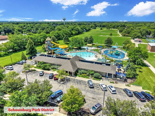 135 Jeffery Lane, Schaumburg, IL 60193
