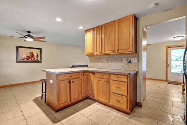 135 Jeffery Lane, Schaumburg, IL 60193