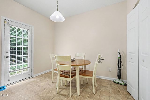 142 Queensberry Court, Greensboro, NC 27405
