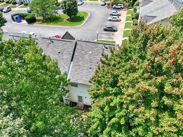 142 Queensberry Court, Greensboro, NC 27405