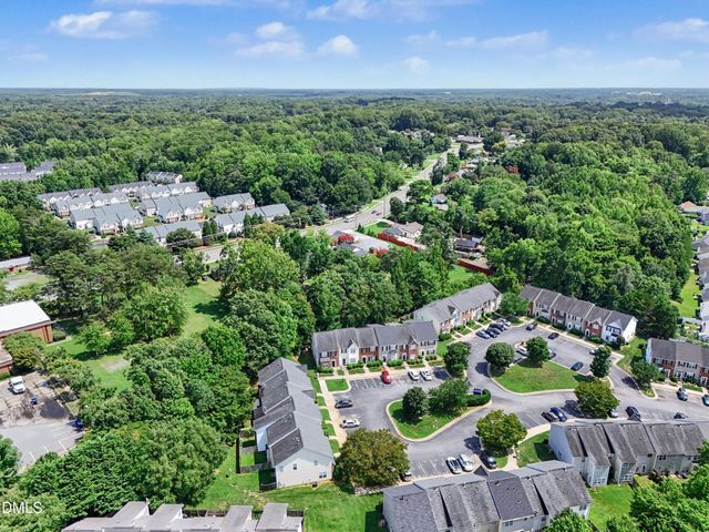 142 Queensberry Court, Greensboro, NC 27405