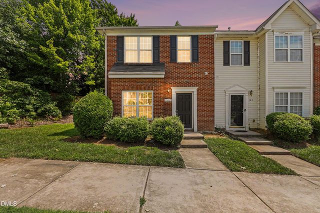 142 Queensberry Court, Greensboro, NC 27405