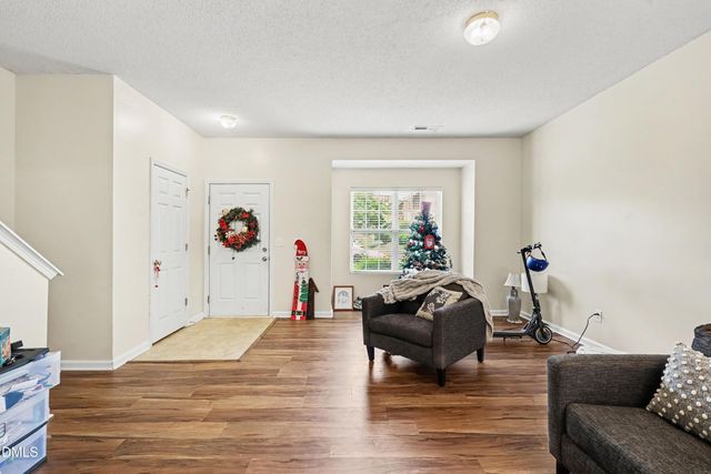 142 Queensberry Court, Greensboro, NC 27405