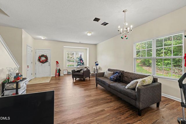 142 Queensberry Court, Greensboro, NC 27405
