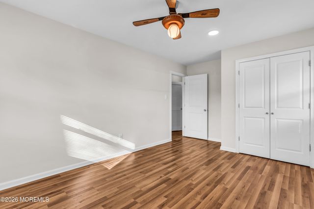 8 Anchor Avenue, Manahawkin, NJ 08050