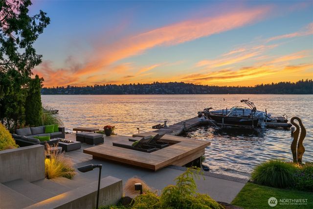 7374 SE 71st Street, Mercer Island, WA 98040