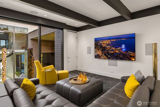 7374 SE 71st Street, Mercer Island, WA 98040