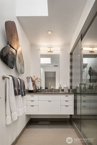 7374 SE 71st Street, Mercer Island, WA 98040