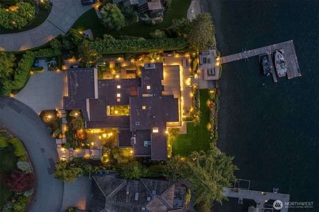 7374 SE 71st Street, Mercer Island, WA 98040