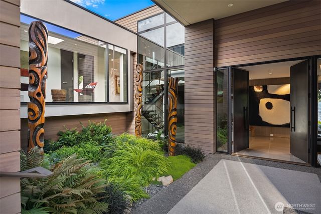 7374 SE 71st Street, Mercer Island, WA 98040