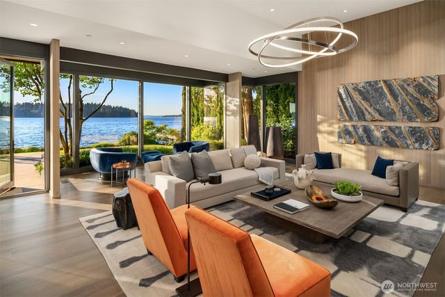 7374 SE 71st Street, Mercer Island, WA 98040