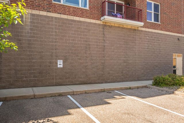 100 4th Avenue N 112, South Saint Paul, MN 55075