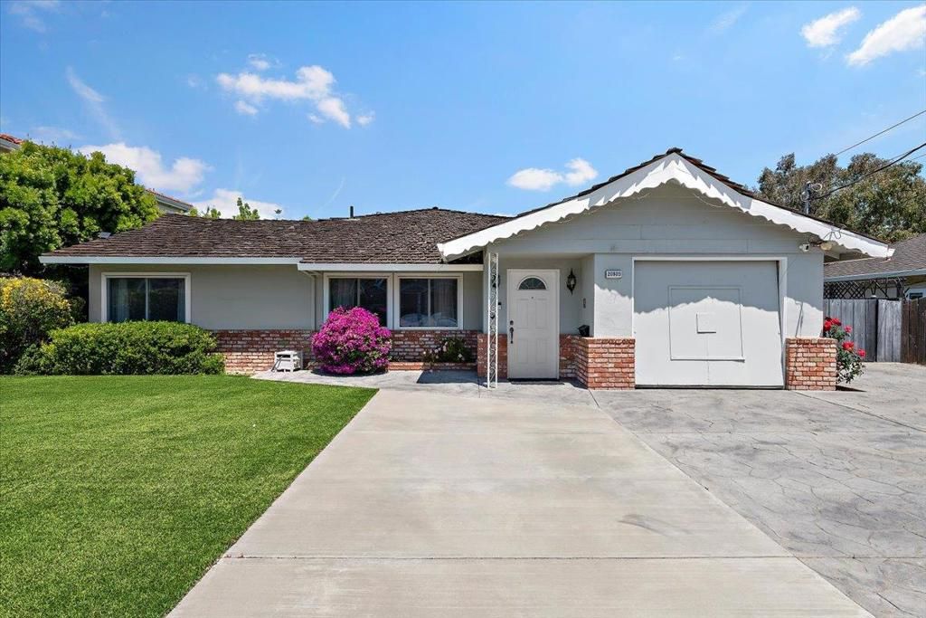 20805 Greenleaf Drive, Cupertino, CA 95014