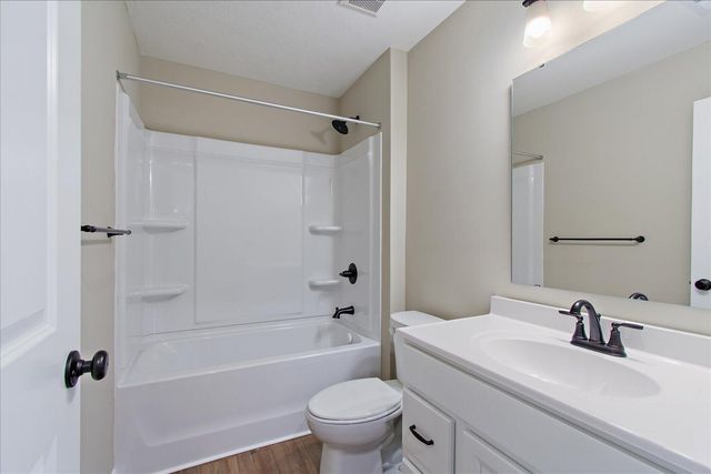 742 Crescent Landing, 1-303, Walton, KY 41094