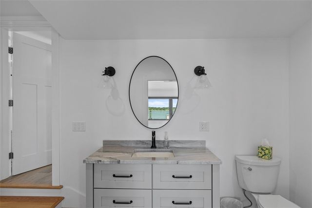 319 Riverside Street, Portsmouth, RI 02871