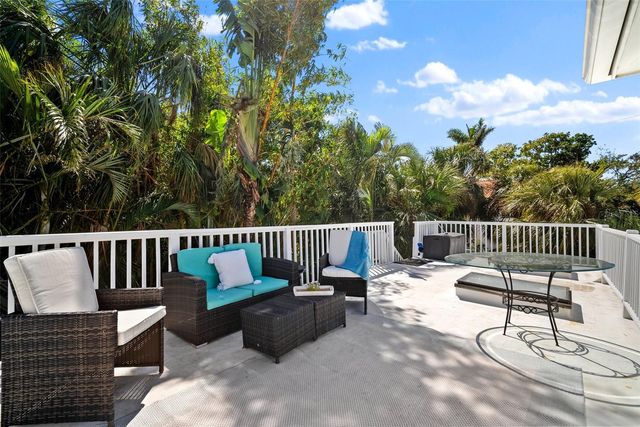 813 HUDSON AVENUE, Sarasota, FL 34236