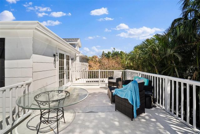 813 HUDSON AVENUE, Sarasota, FL 34236