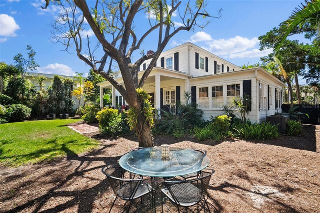 813 HUDSON AVENUE, Sarasota, FL 34236