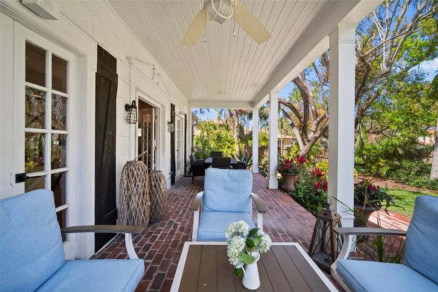 813 HUDSON AVENUE, Sarasota, FL 34236