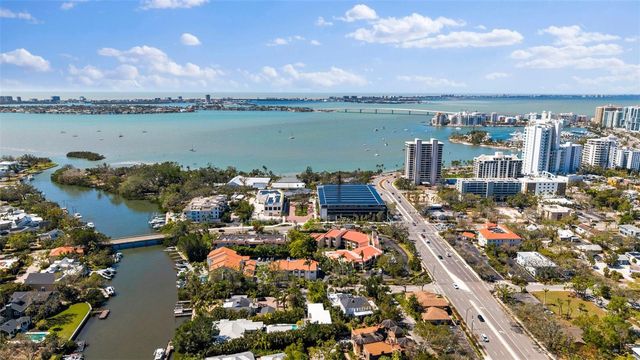 813 HUDSON AVENUE, Sarasota, FL 34236