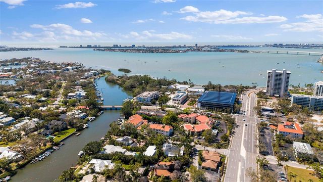 813 HUDSON AVENUE, Sarasota, FL 34236