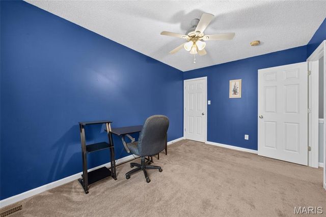 3174 Canal Street, St Charles, MO 63301