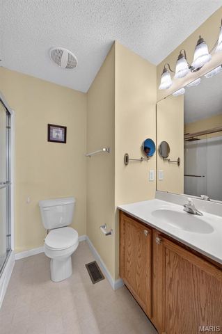 3174 Canal Street, St Charles, MO 63301