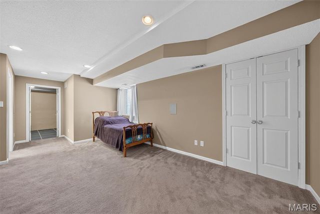 3174 Canal Street, St Charles, MO 63301