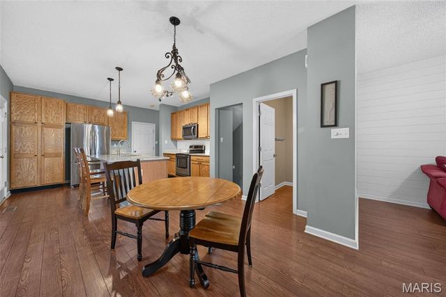 3174 Canal Street, St Charles, MO 63301