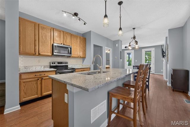 3174 Canal Street, St Charles, MO 63301