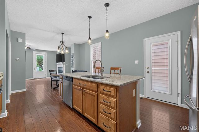 3174 Canal Street, St Charles, MO 63301