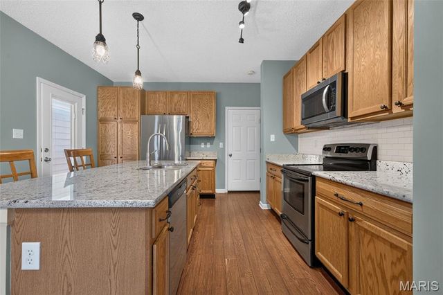 3174 Canal Street, St Charles, MO 63301