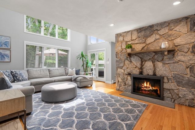 21 Forest Lane, Manchester, MA 01944