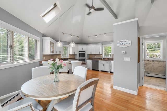 21 Forest Lane, Manchester, MA 01944